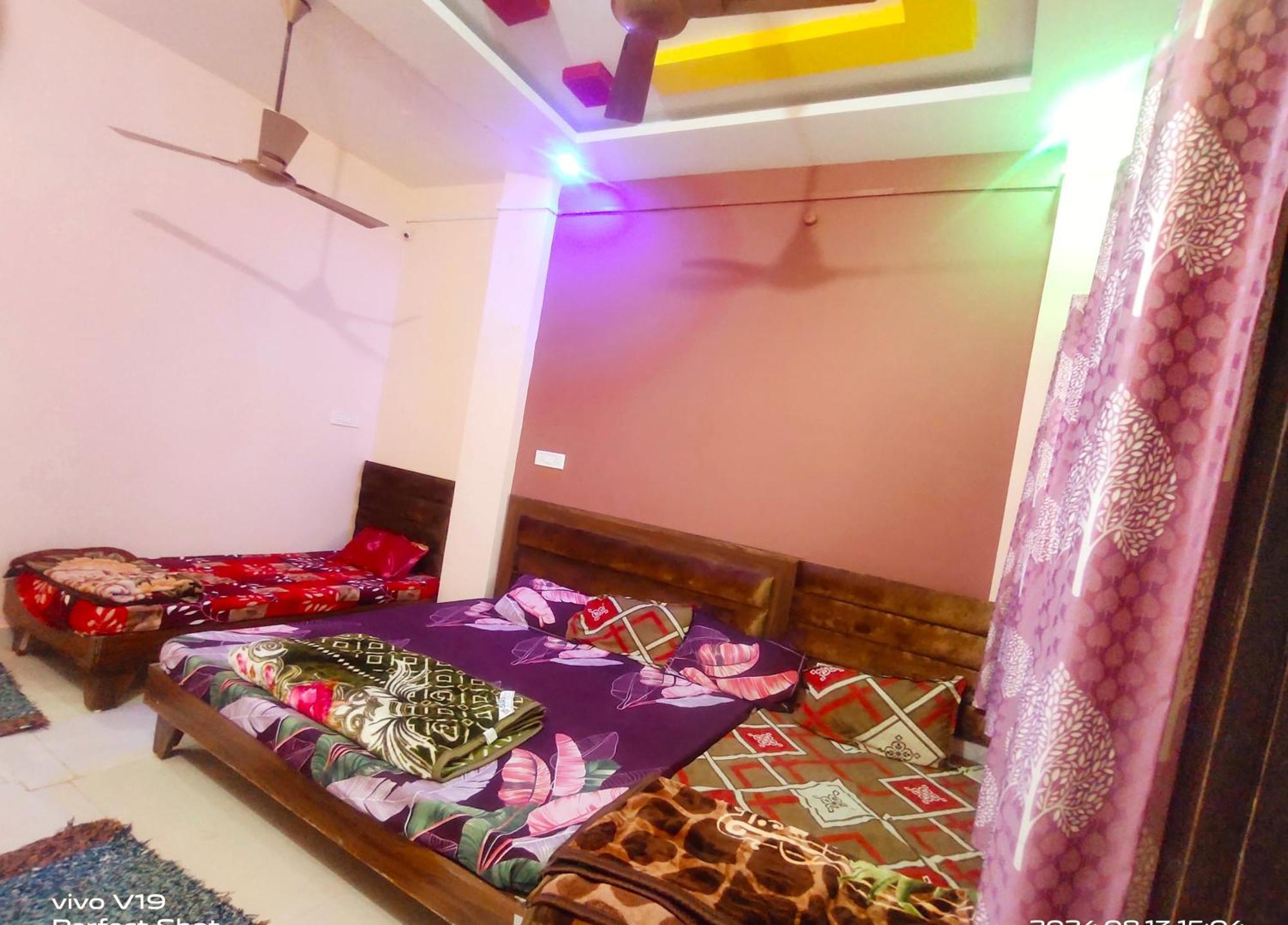 Deviksha Home Stay Ujjain Exterior foto