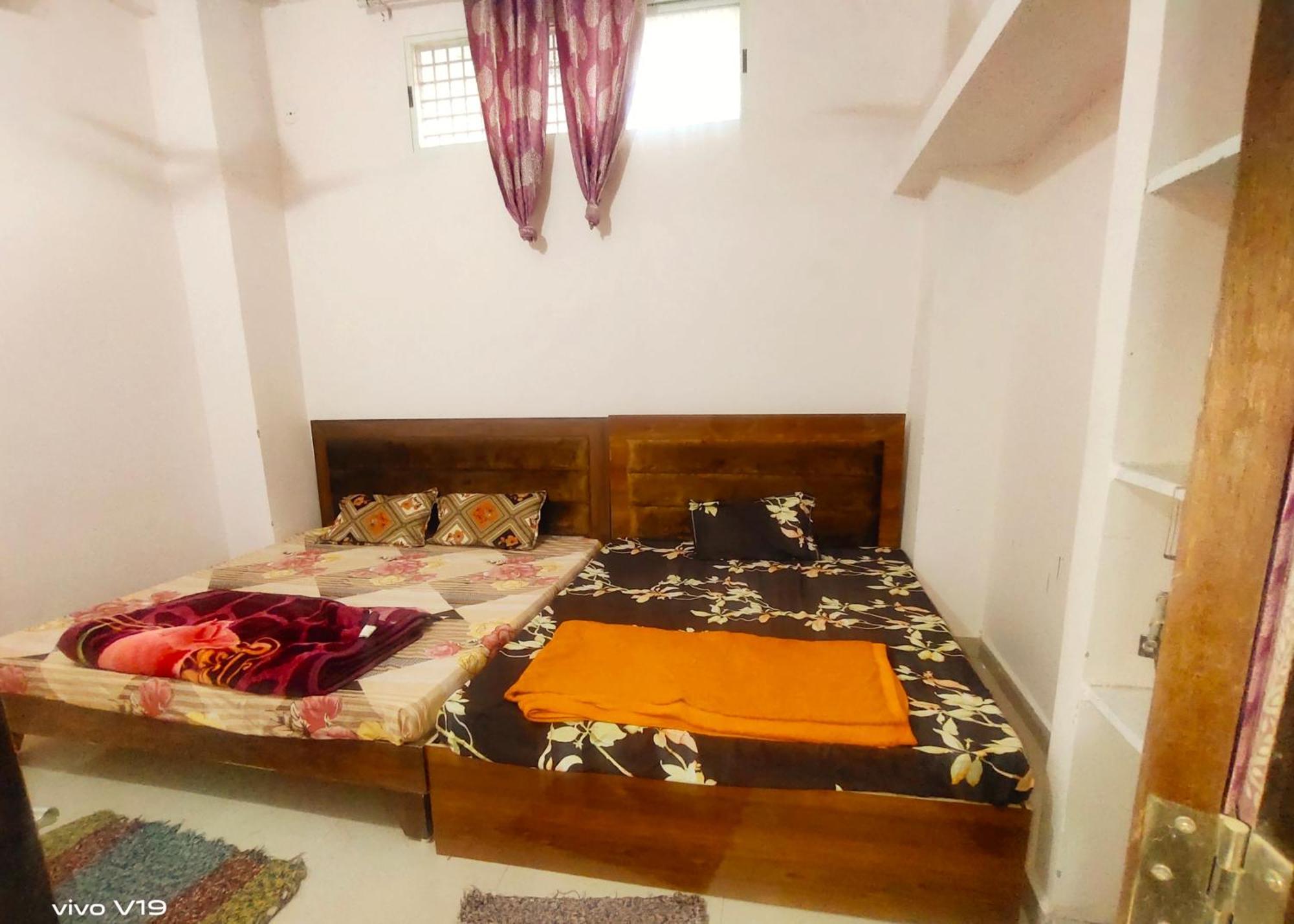 Deviksha Home Stay Ujjain Exterior foto