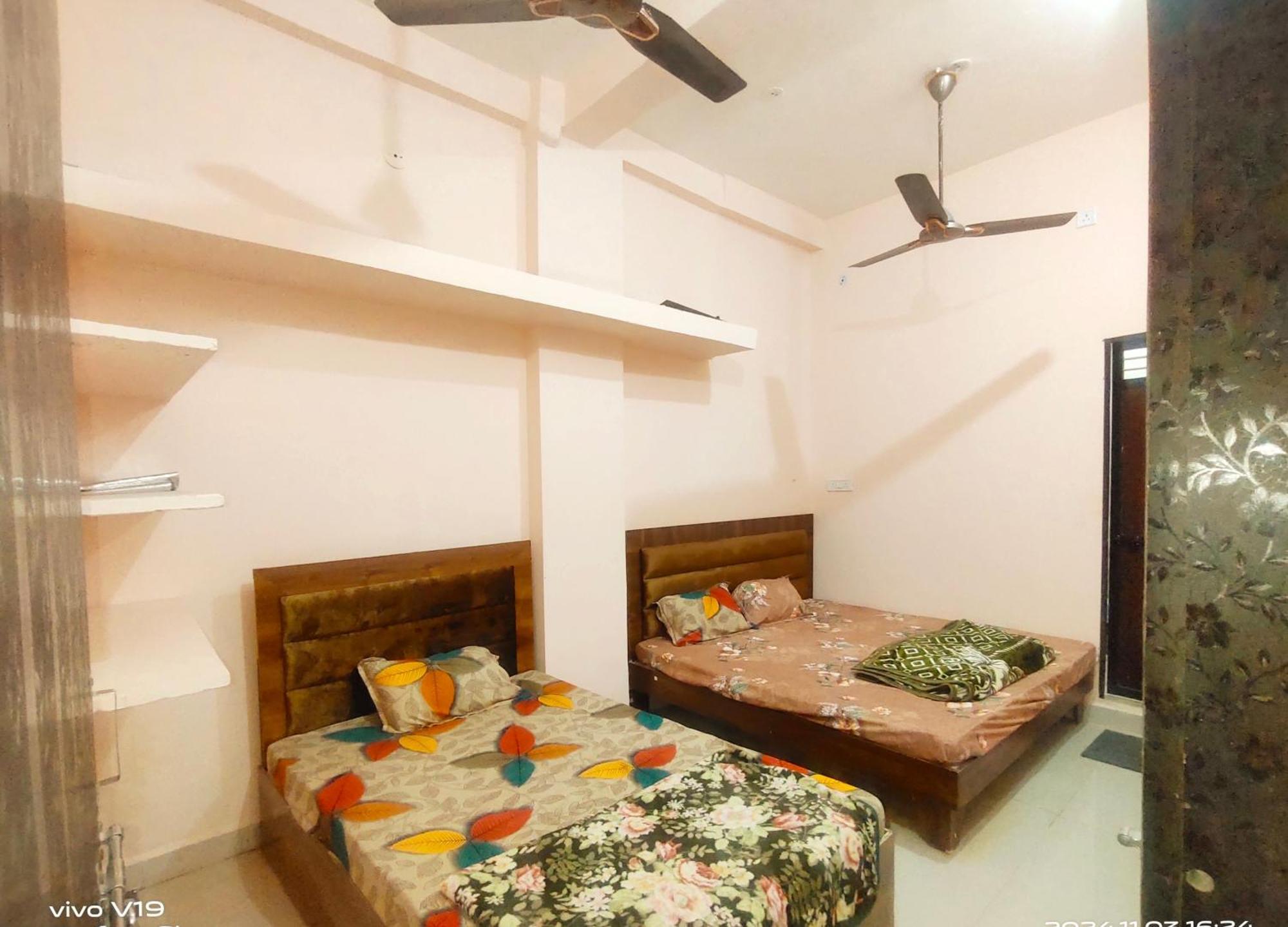 Deviksha Home Stay Ujjain Exterior foto